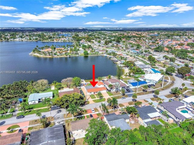 18400 NW 78th Ave, Hialeah, FL 33015