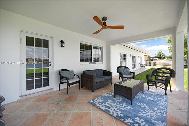 18400 NW 78th Ave, Hialeah, FL 33015