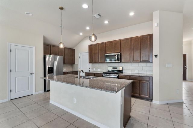 463 Bridgestone WAY, Buda, TX 78610