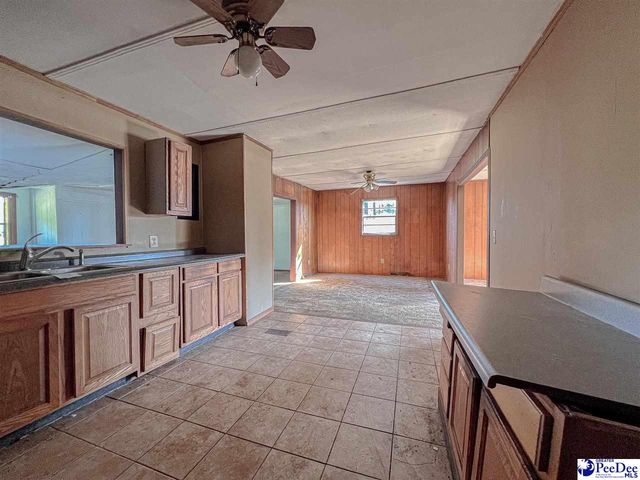1135 Narrow Paved Rd, Lynchburg, SC 29080