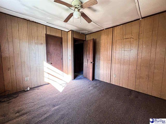1135 Narrow Paved Rd, Lynchburg, SC 29080