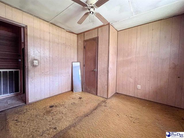 1135 Narrow Paved Rd, Lynchburg, SC 29080