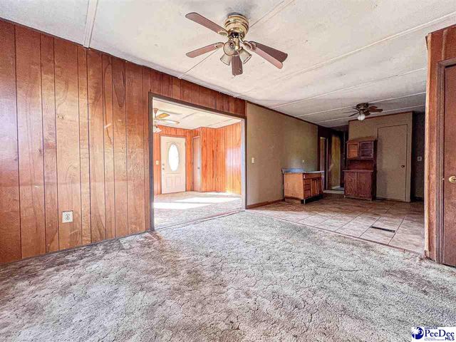 1135 Narrow Paved Rd, Lynchburg, SC 29080