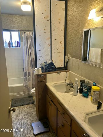 1612 E Tuckey Lane, Phoenix, AZ 85016