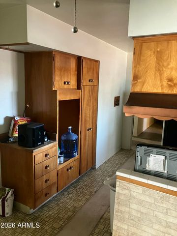 1612 E Tuckey Lane, Phoenix, AZ 85016