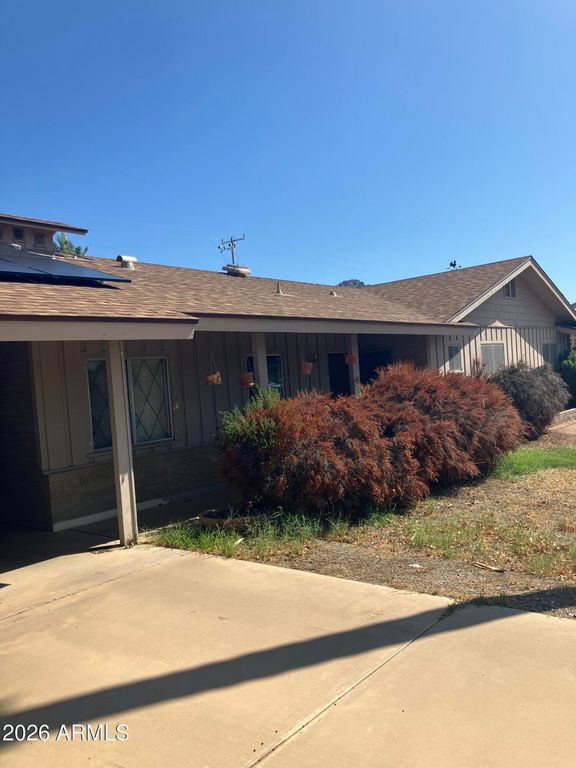 1612 E Tuckey Lane, Phoenix, AZ 85016
