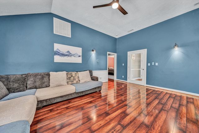 3075 Creekside DR, Salem, VA 24153