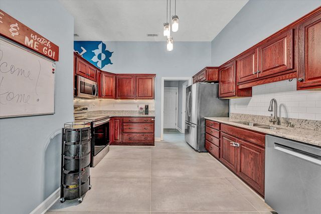 3075 Creekside DR, Salem, VA 24153