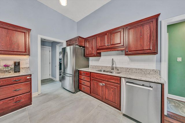 3075 Creekside DR, Salem, VA 24153