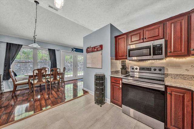3075 Creekside DR, Salem, VA 24153