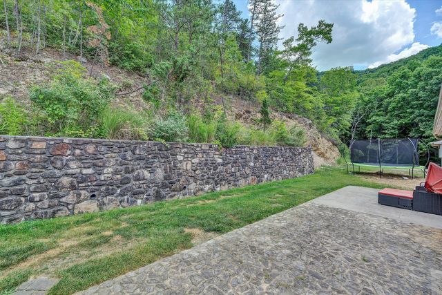 3075 Creekside DR, Salem, VA 24153