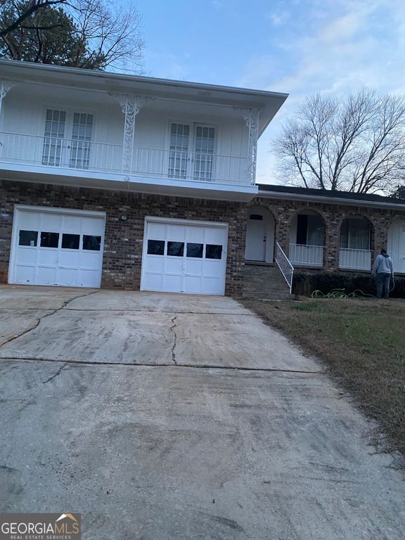 3883 Grand Pines Drive, Decatur, GA 30034