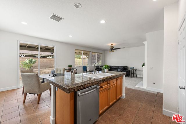 6304 Starview Drive, Lancaster, CA 93536