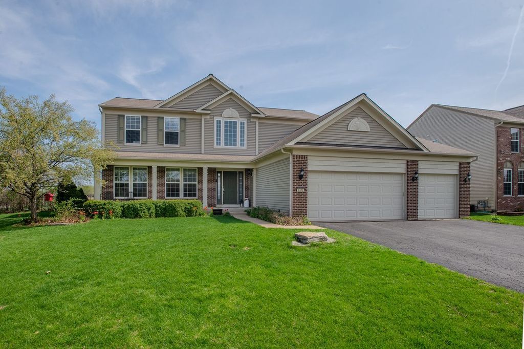 2382 Emerald Lane, Yorkville, IL 60560