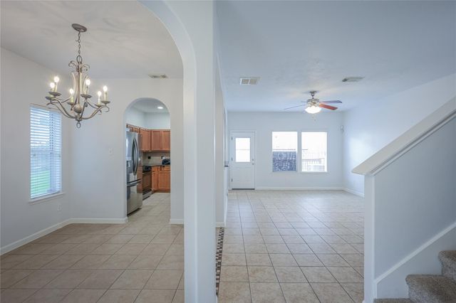 6103 Shadow Isle Lane, Houston, TX 77084