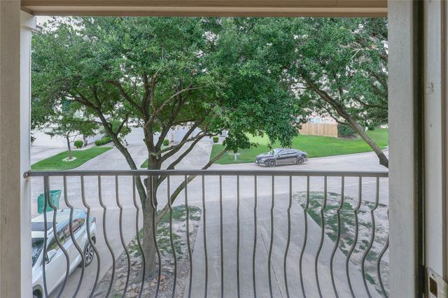 6103 Shadow Isle Lane, Houston, TX 77084