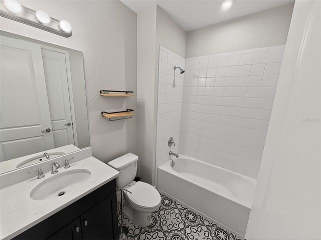 5927 MAIDENSTONE WAY, Palmetto, FL 34221