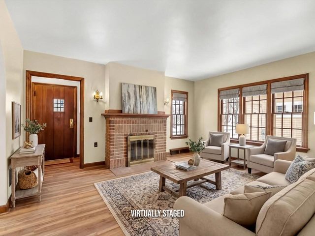 2812 School STREET, Two Rivers, WI 54241