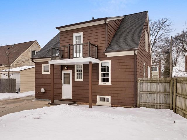 2812 School STREET, Two Rivers, WI 54241