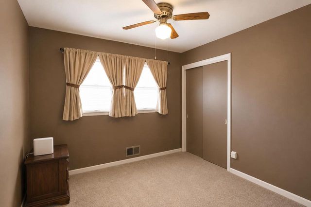 2113 Grove AVENUE, Racine, WI 53405
