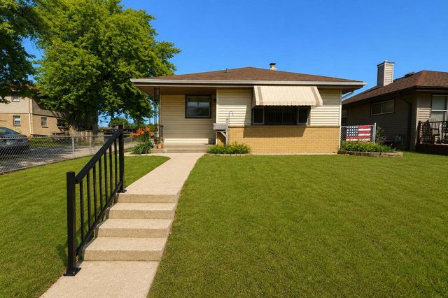 2113 Grove AVENUE, Racine, WI 53405