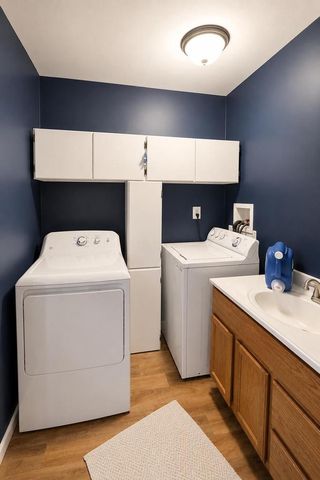 2113 Grove AVENUE, Racine, WI 53405