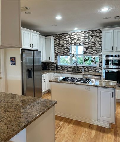 1401 5TH STREET N, St Petersburg, FL 33704