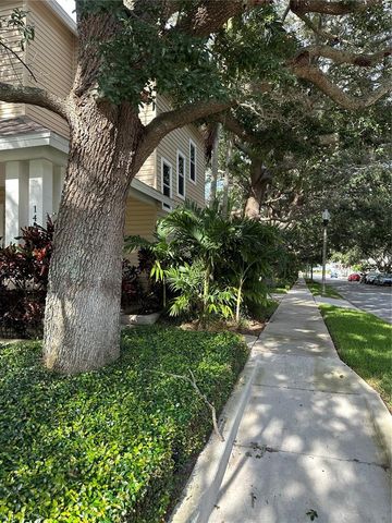 1401 5TH STREET N, St Petersburg, FL 33704