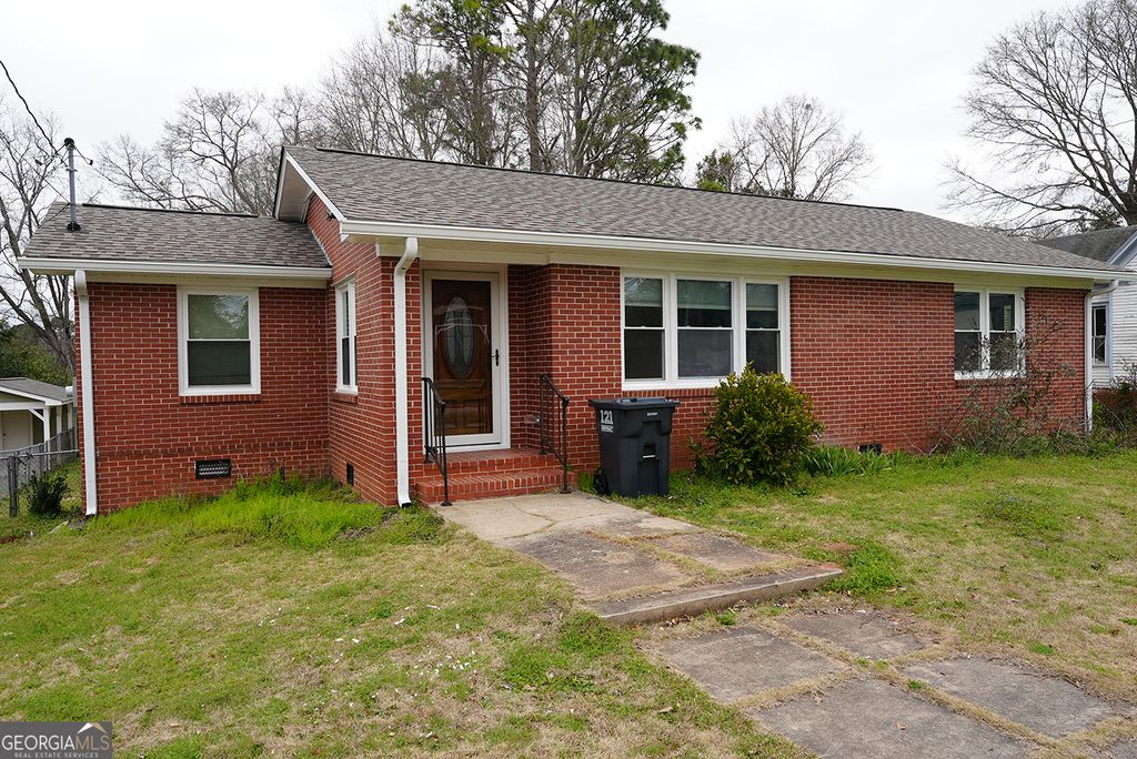 208 Avenue A SE, Lafayette, AL 36862