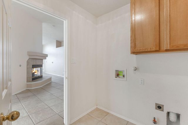 9816 Sierra Morena Street NW, Albuquerque, NM 87114