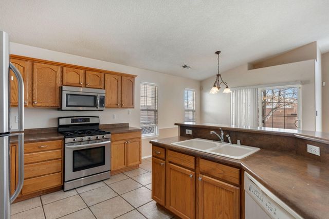 9816 Sierra Morena Street NW, Albuquerque, NM 87114