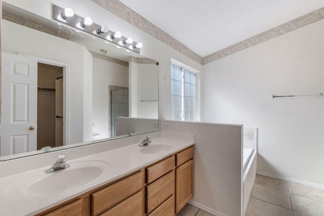 9816 Sierra Morena Street NW, Albuquerque, NM 87114