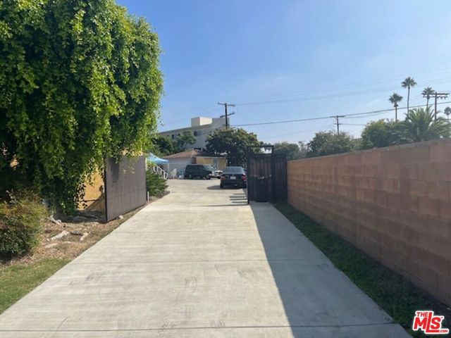 1712 S Ridgeley Drive 4, Los Angeles, CA 90019