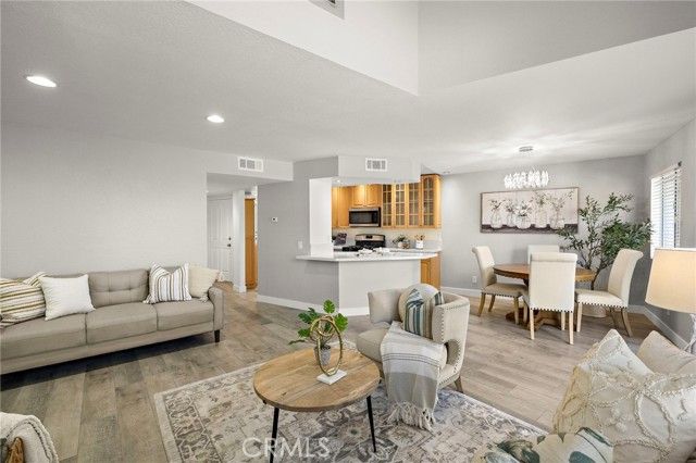 302 San Nicholas Court, Laguna Beach, CA 92651