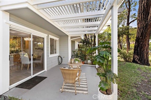 302 San Nicholas Court, Laguna Beach, CA 92651