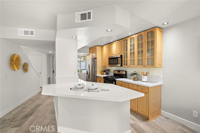 302 San Nicholas Court, Laguna Beach, CA 92651