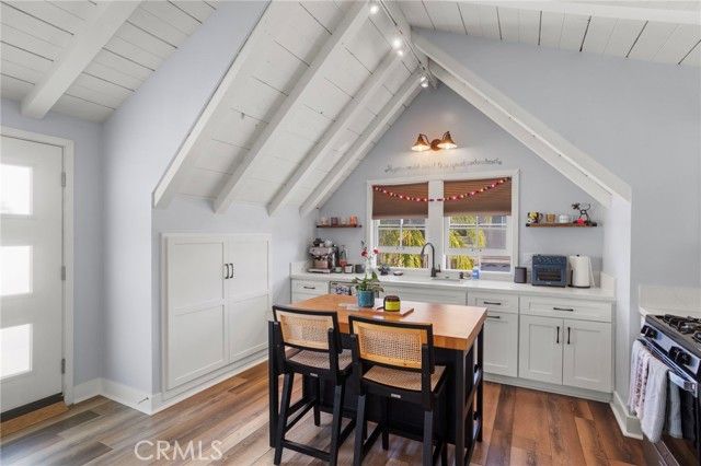 6514 E Ocean Boulevard, Long Beach, CA 90803