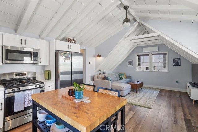 6514 E Ocean Boulevard, Long Beach, CA 90803