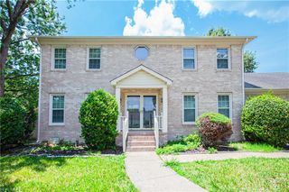 1513 Narbonne CT, Virginia Beach, VA 23456