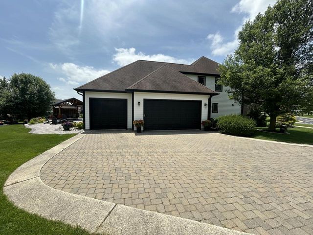 165 Chelsea LANE, Union Grove, WI 53182