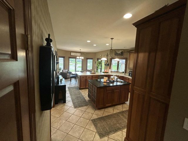 165 Chelsea LANE, Union Grove, WI 53182