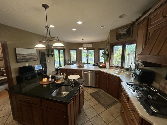 165 Chelsea LANE, Union Grove, WI 53182
