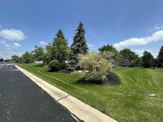 165 Chelsea LANE, Union Grove, WI 53182