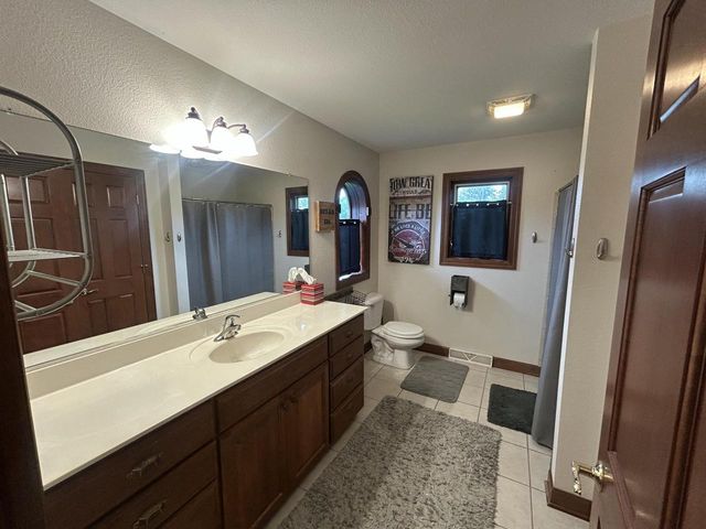 165 Chelsea LANE, Union Grove, WI 53182
