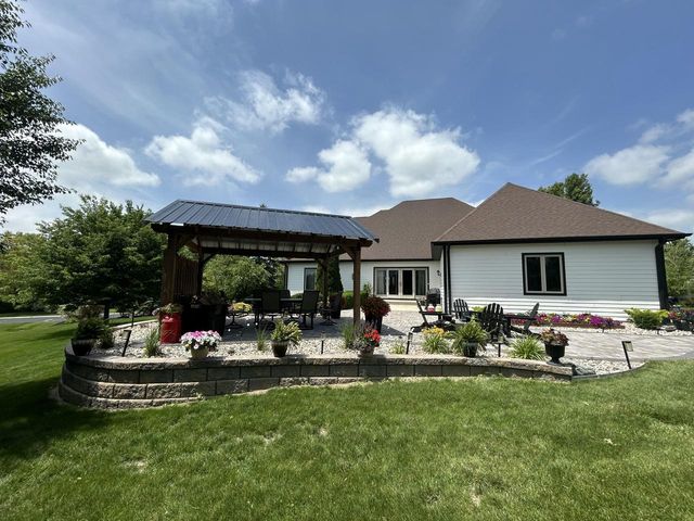 165 Chelsea LANE, Union Grove, WI 53182