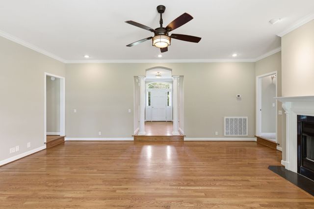 4325 Long Ln, Franklin, TN 37064