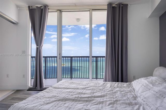 1750 N Bayshore Dr 3801, Miami, FL 33132