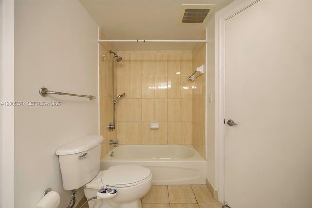 1750 N Bayshore Dr 3801, Miami, FL 33132