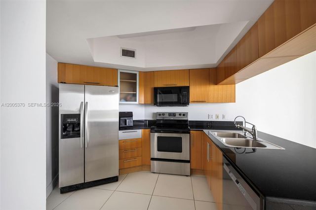 1750 N Bayshore Dr 3801, Miami, FL 33132