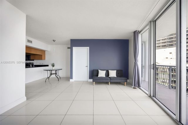 1750 N Bayshore Dr 3801, Miami, FL 33132